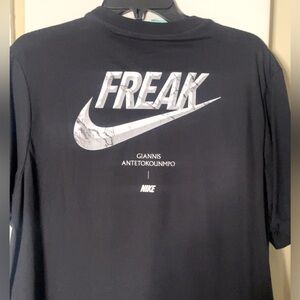 Brand New Men's Nike Tee!!